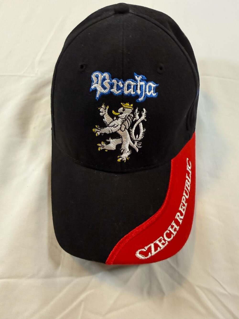 Praha Czech Republic Crest Souvenir Baseball Cap Black and Red